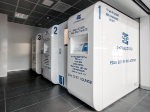 Le 3 Low Cost Lounges