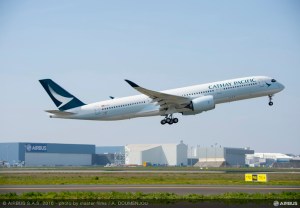 Cathay Pacific A350 XWB TAKE OFF_