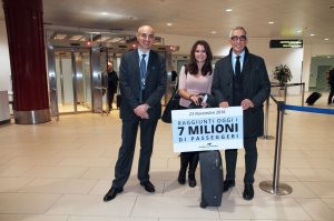 cx9kiu_wgaevexl-jpg-large